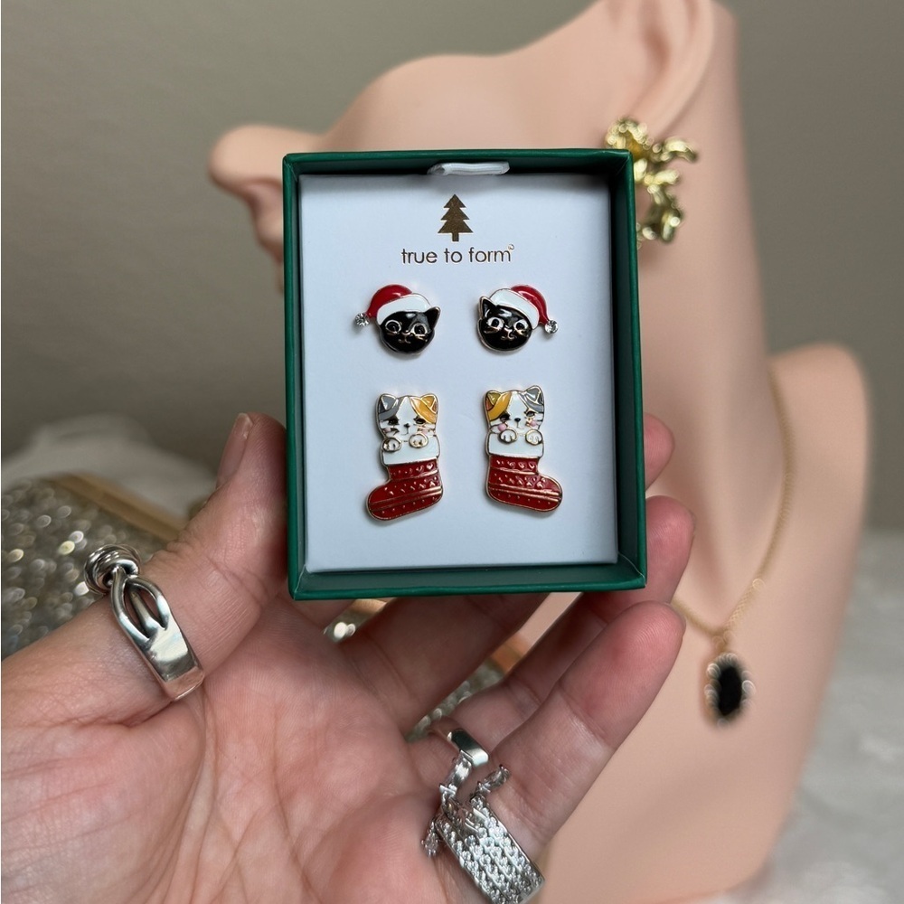 โ๏ธ๐ True to Form Cat Christmas Earrings ๐ - Picture 5 of 5